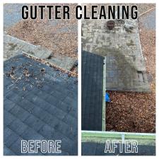 Exceptional-Gutter-Cleaning-in-Charlotte-Transforming-Homes-with-RL-Professional-Cleaning 4